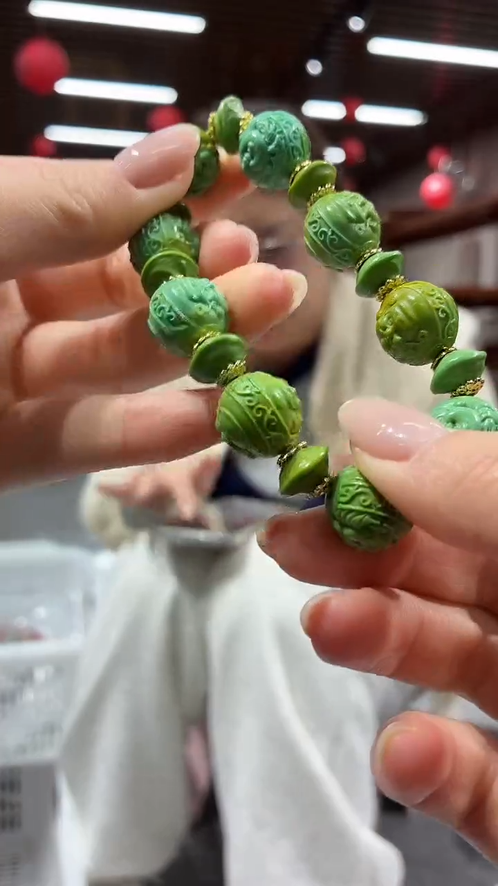 【慧慧甄选】高端轻奢手链多样性发货HF4111S