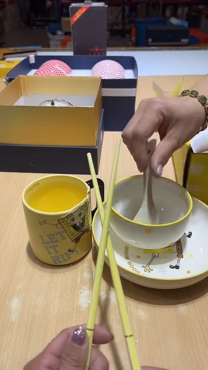 瓷片生活的本意是开心啊@@1