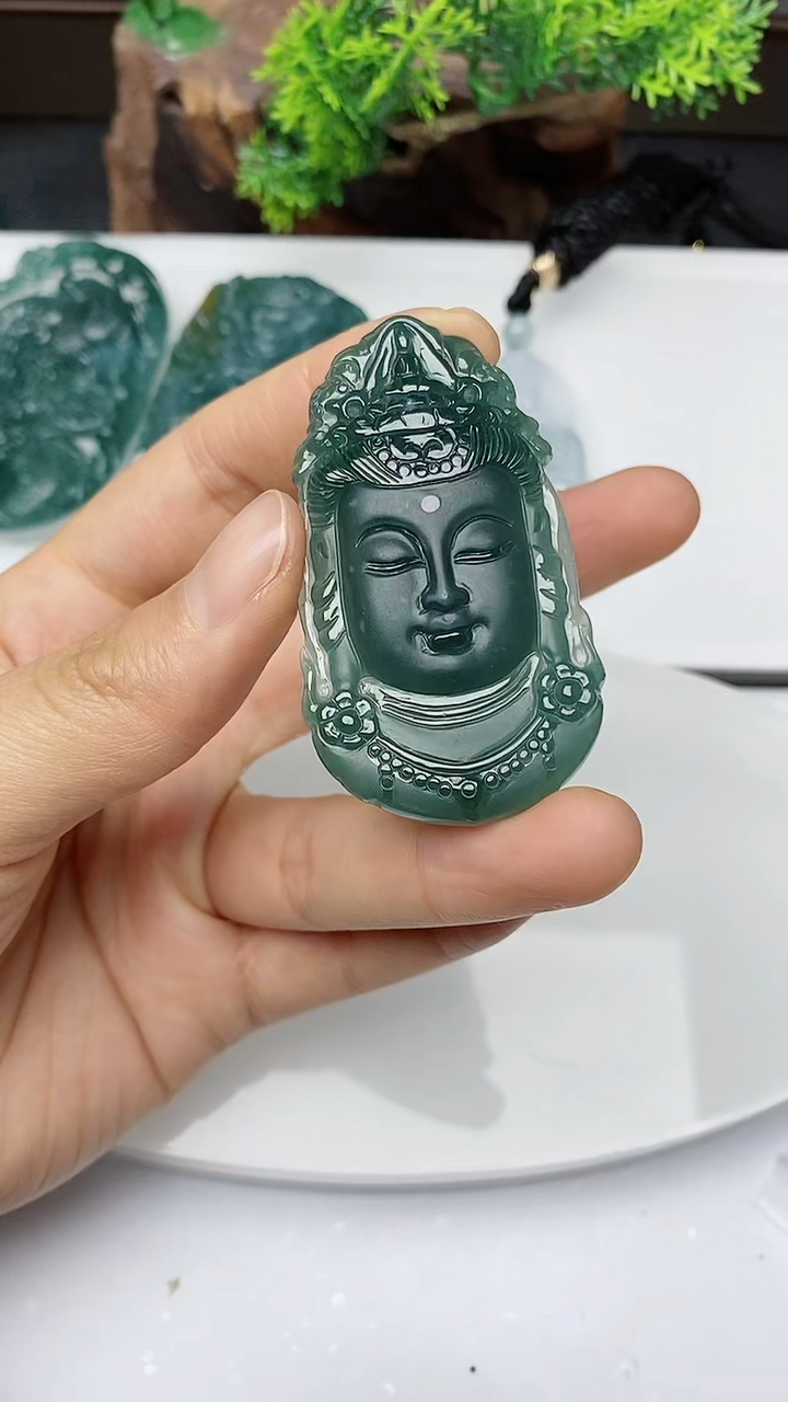 【闪购商品】翡翠颈饰未镶嵌