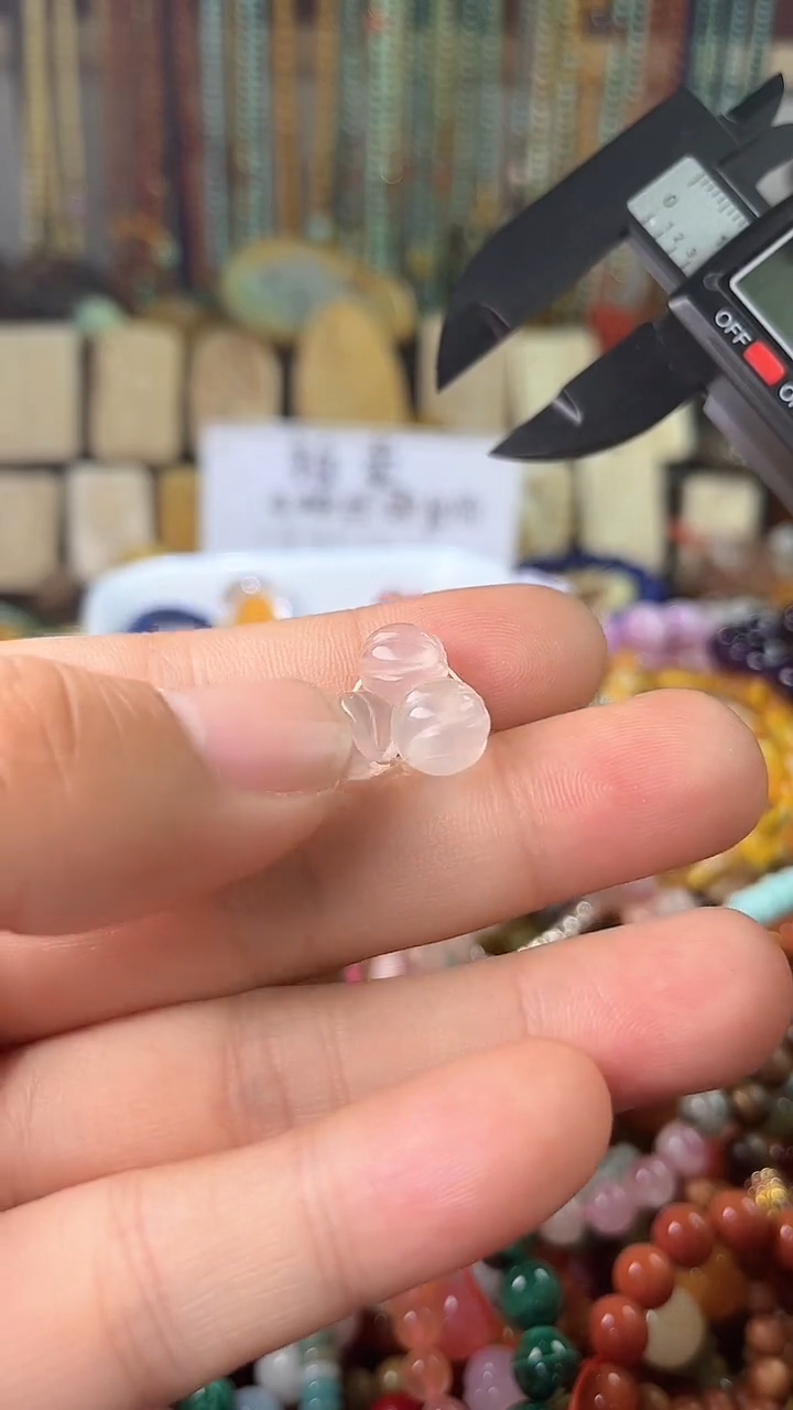 南红玛瑙未镶嵌.（多样性发货 一物一件）4783