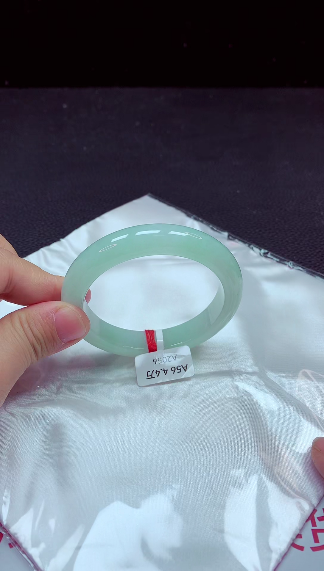 【闪购商品】翡翠手镯足银镶嵌镯子56+