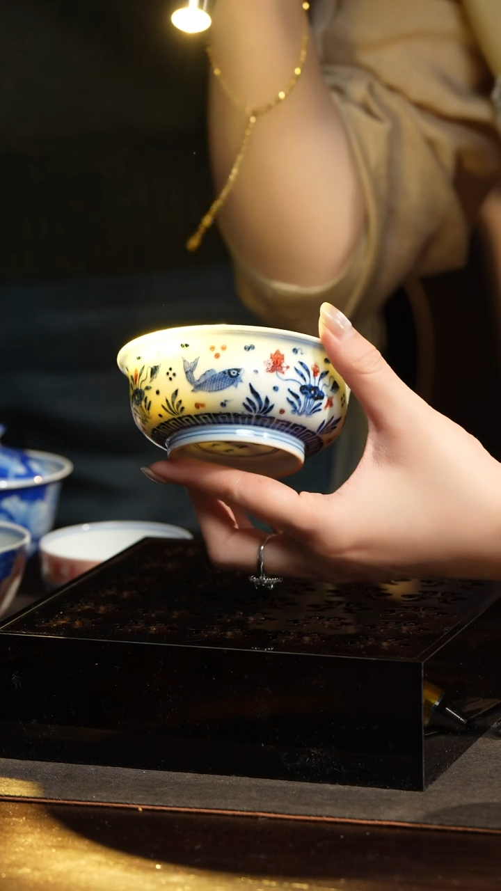 【闪购商品】M詺兮清窑釉里红鱼藻杯