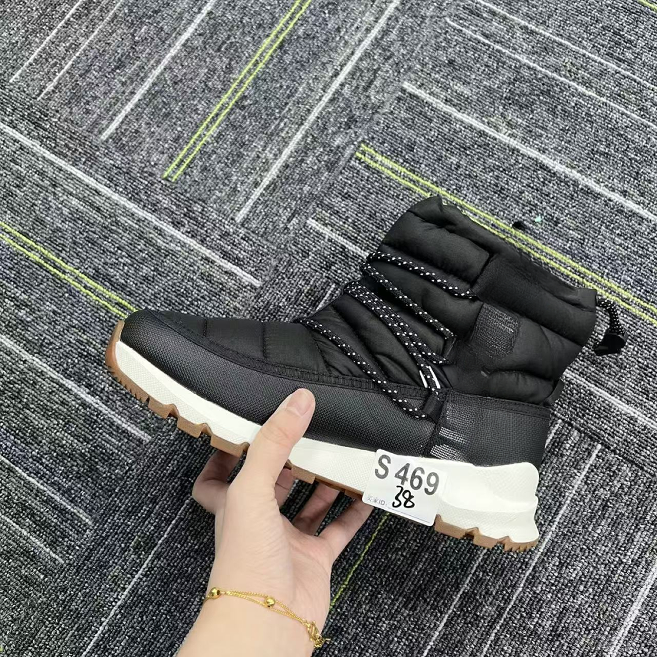 3-新款户外运动百搭休闲鞋 S469