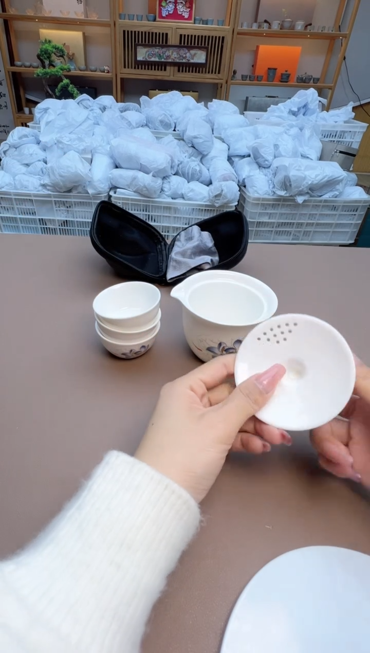 【闪购商品】摆件瓷制品S1111111111111