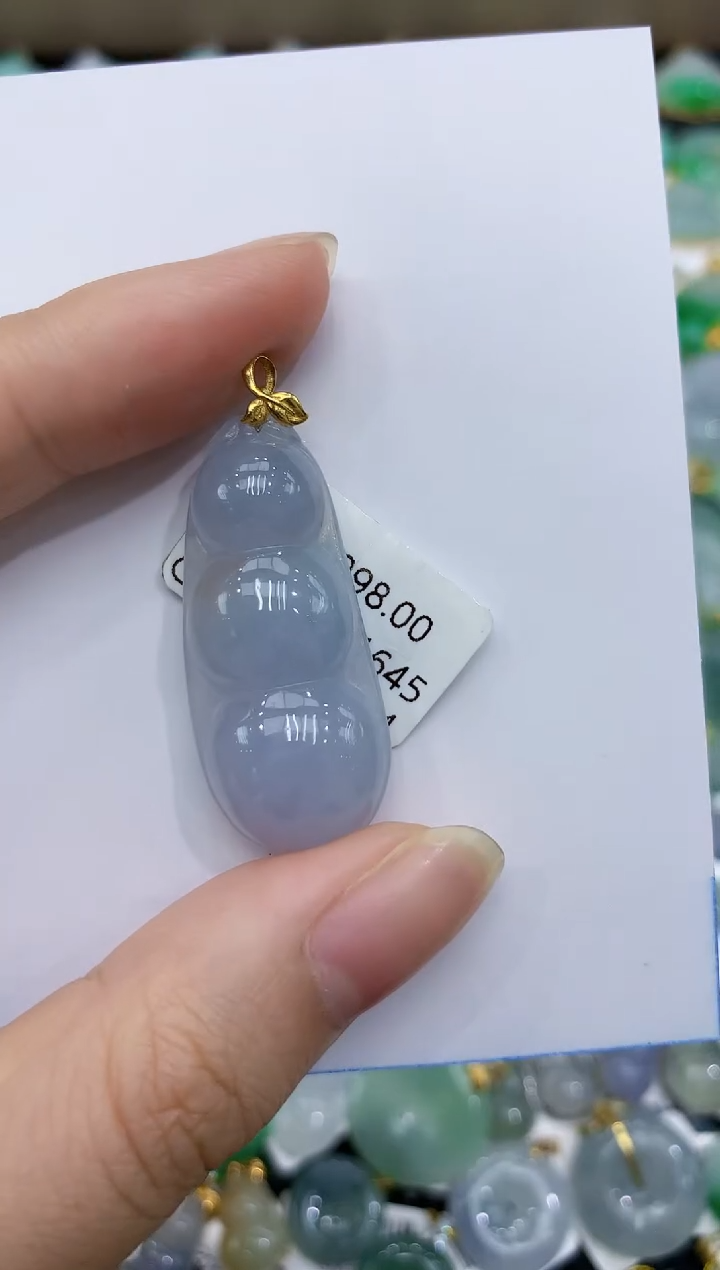 【闪购商品】翡翠颈饰18K金镶嵌8888888888