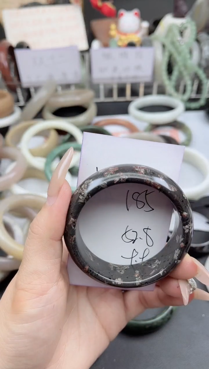 未镶嵌手镯石英质玉185