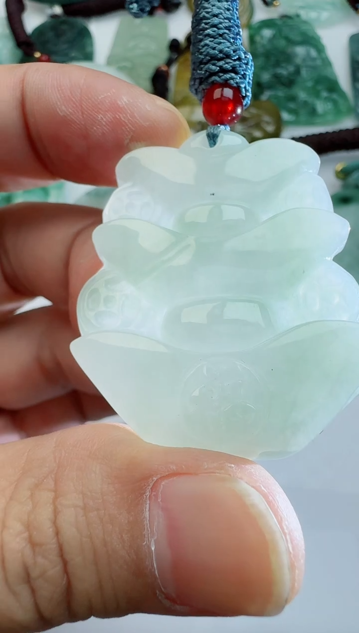 【闪购商品】翡翠颈饰未镶嵌多样性随机发其一