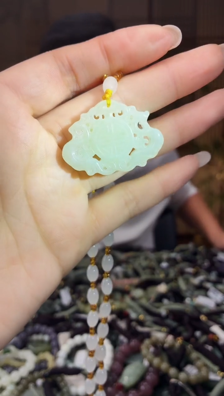 颈饰未镶嵌和田玉多样性发货，拍一发一