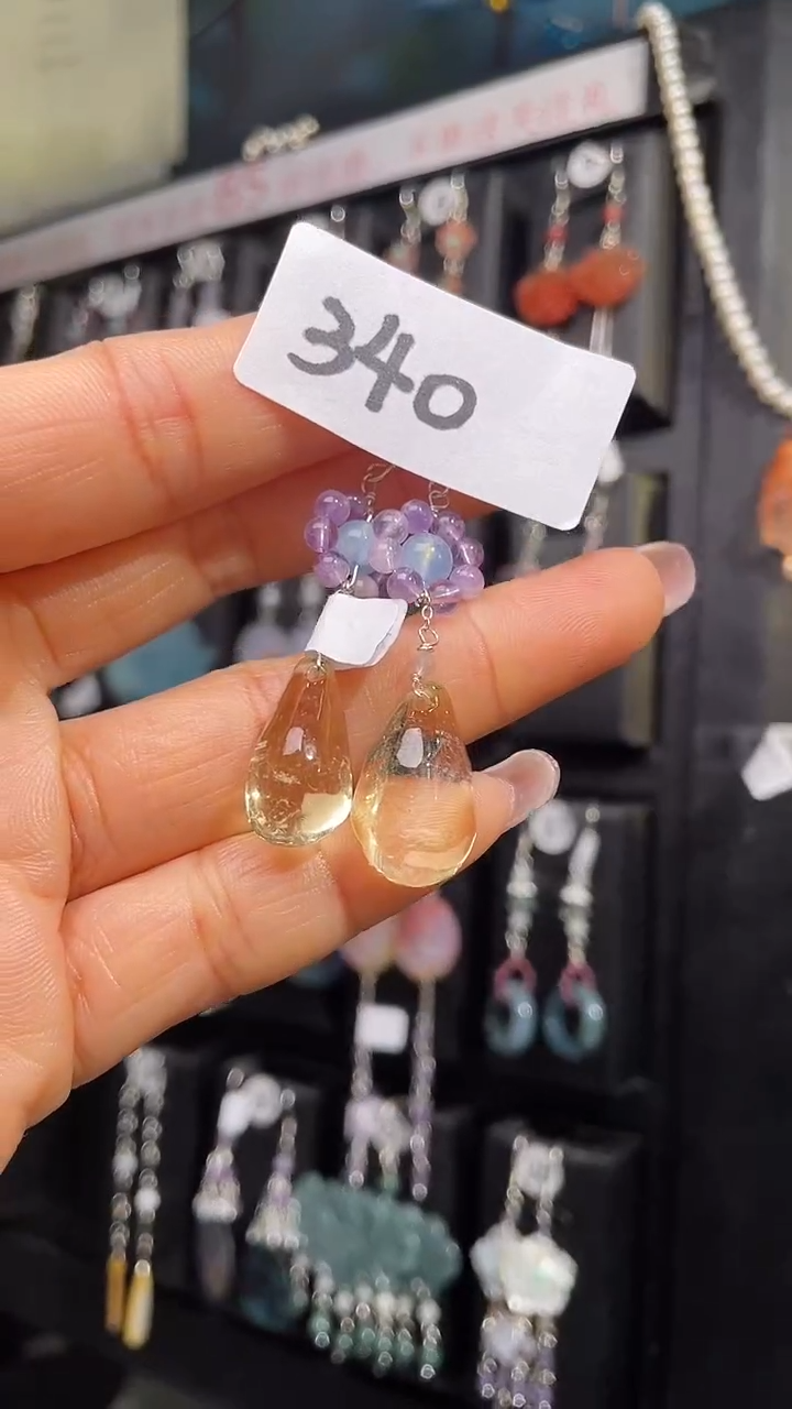 未镶嵌耳饰水晶喜欢拍