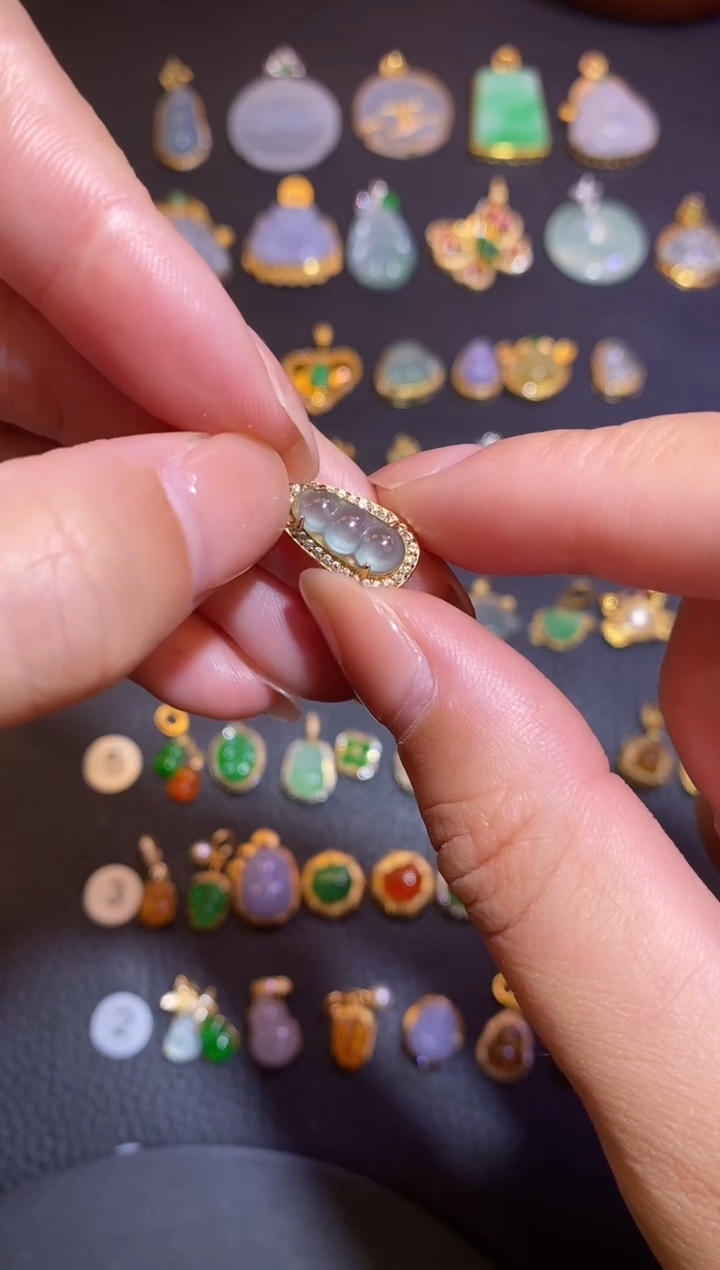 颈饰银S925镶嵌翡翠a货翡翠