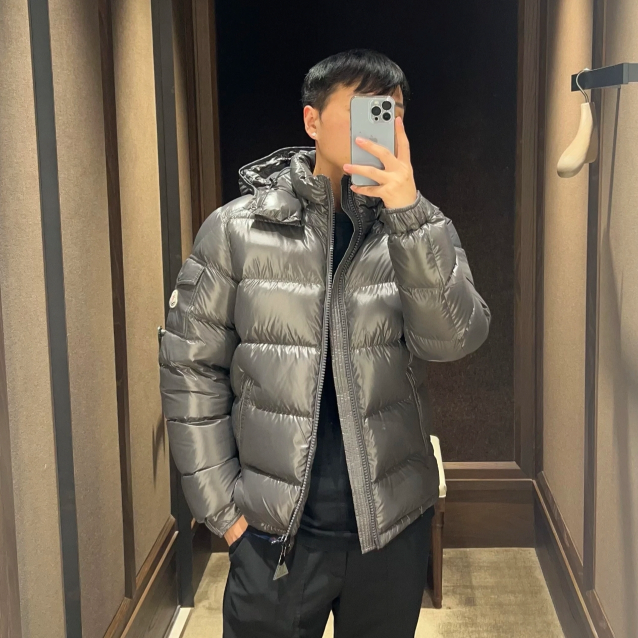 未使用 MONCLER 未使用 25年限定灰色 K系列Maya 羽绒服