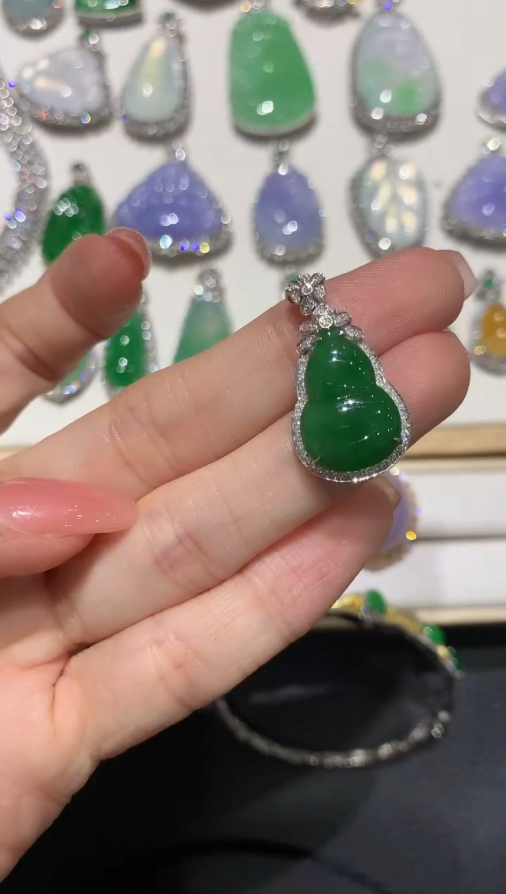 【闪购商品】翡翠吊坠(不含链)18K金镶嵌团购3