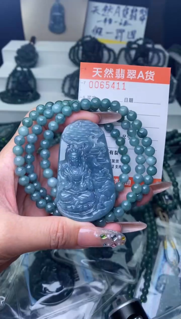 【闪购商品】翡翠颈饰未镶嵌············