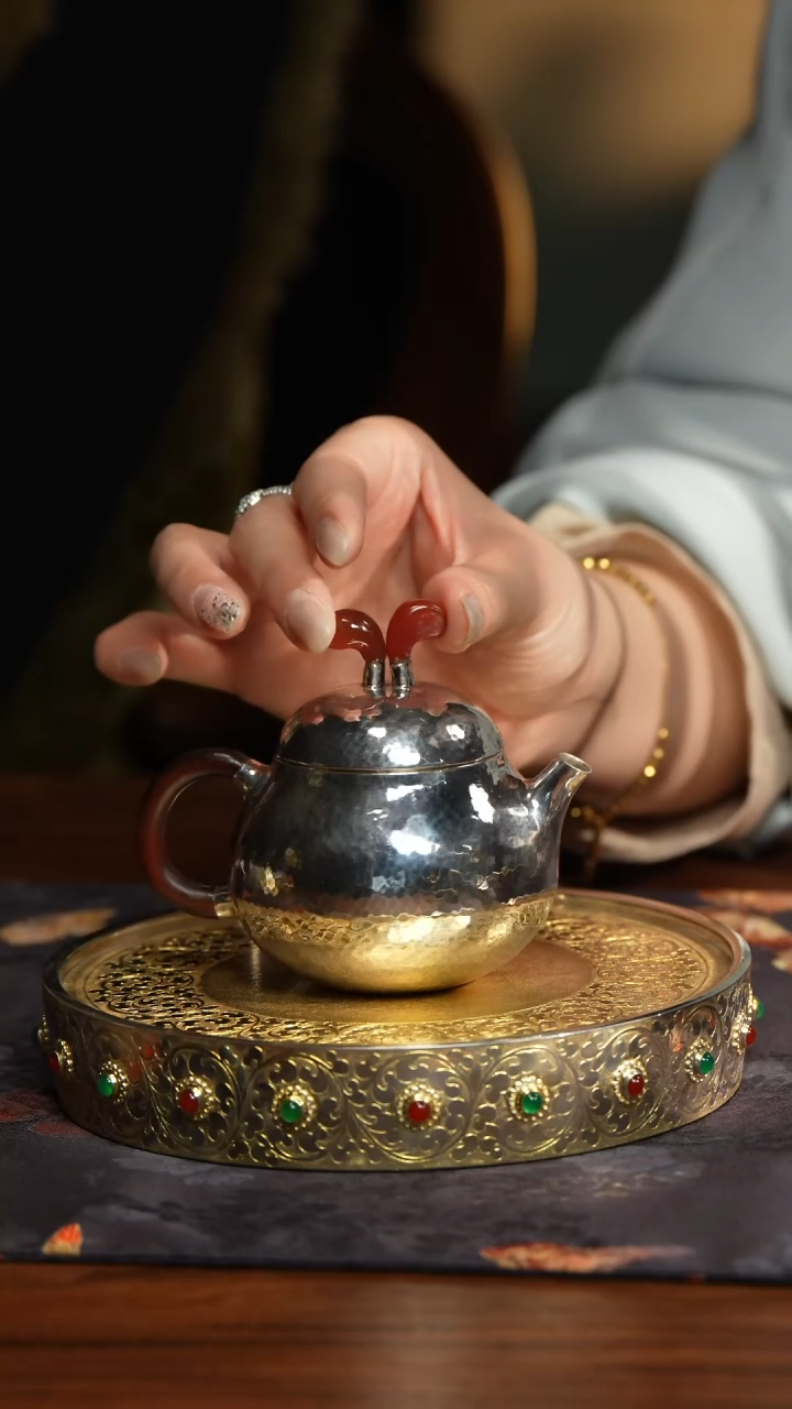 【闪购商品】150ccD呆坐银壶兔耳壶壶盖头天然颜色不一样