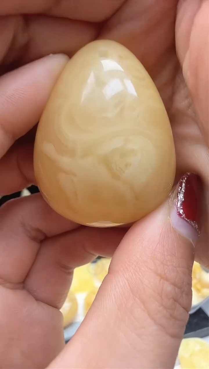 【闪购商品】琥珀裸石未镶嵌挂坠