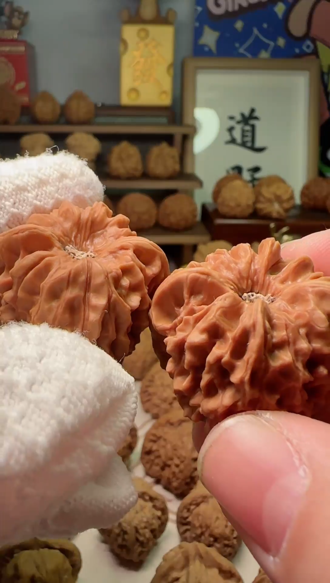 【闪购商品】文玩核桃把件龙门涧边37+有修