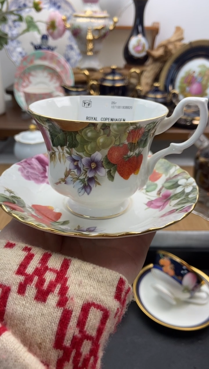 瓷片全新阿尔伯特谨慎参拍，防伪帖撕毁无售后