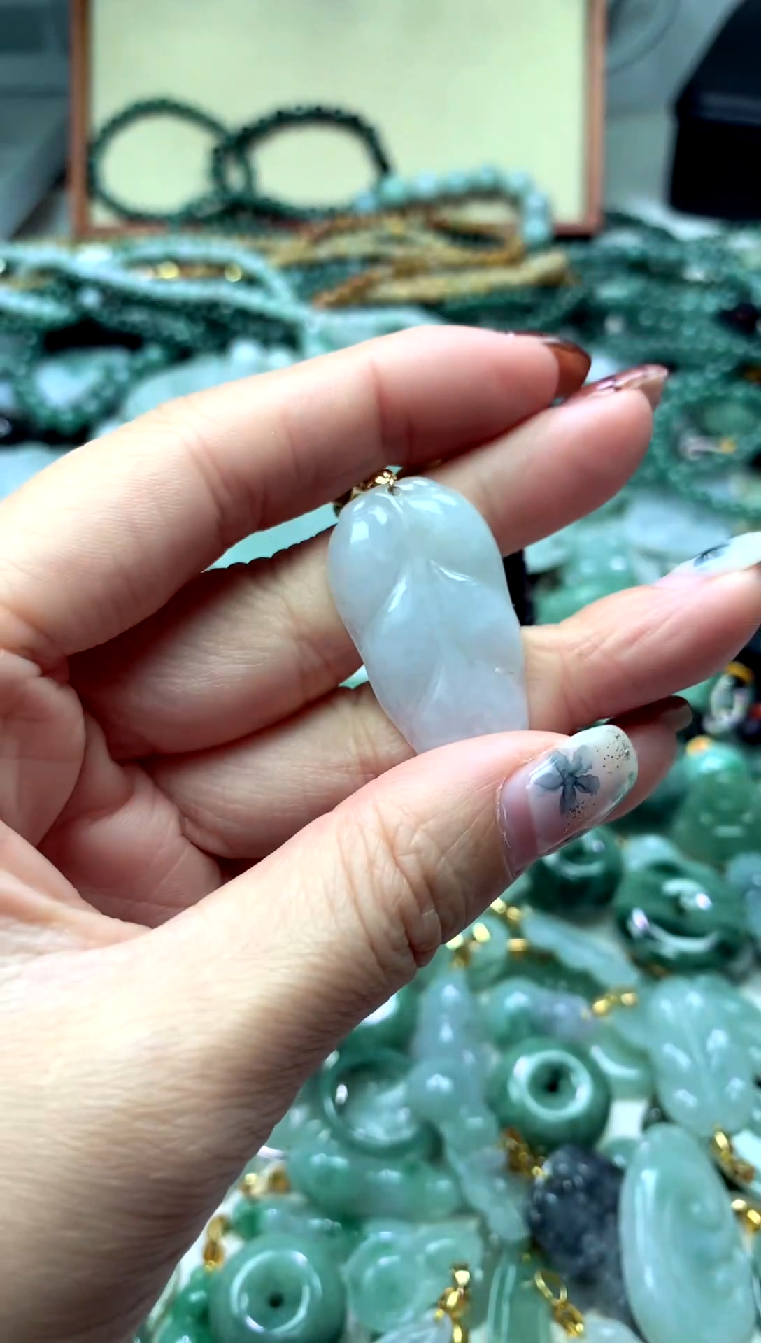 颈饰未镶嵌翡翠1