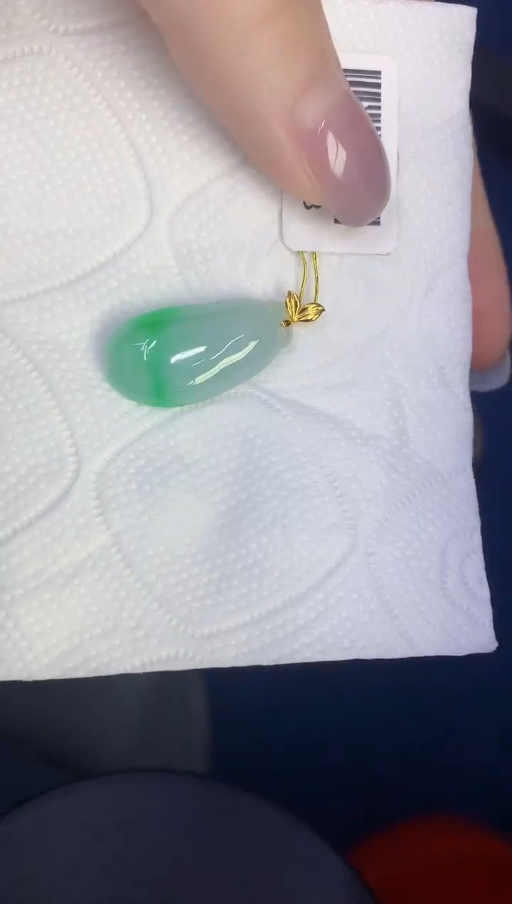 颈饰18K金镶嵌翡翠缅甸天然翡翠A货