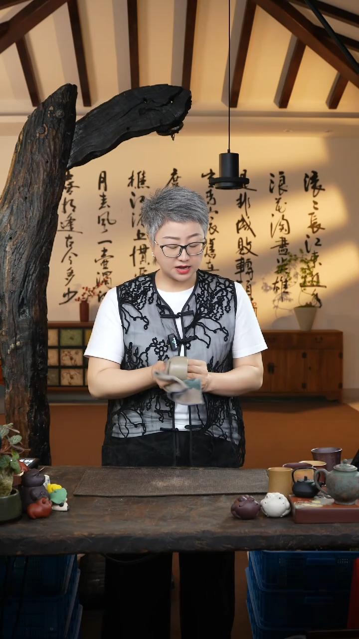 紫茄泥光素紫砂杯32234323