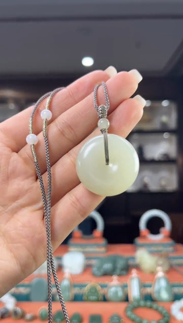 颈饰未镶嵌和田玉佩佩30mm左右