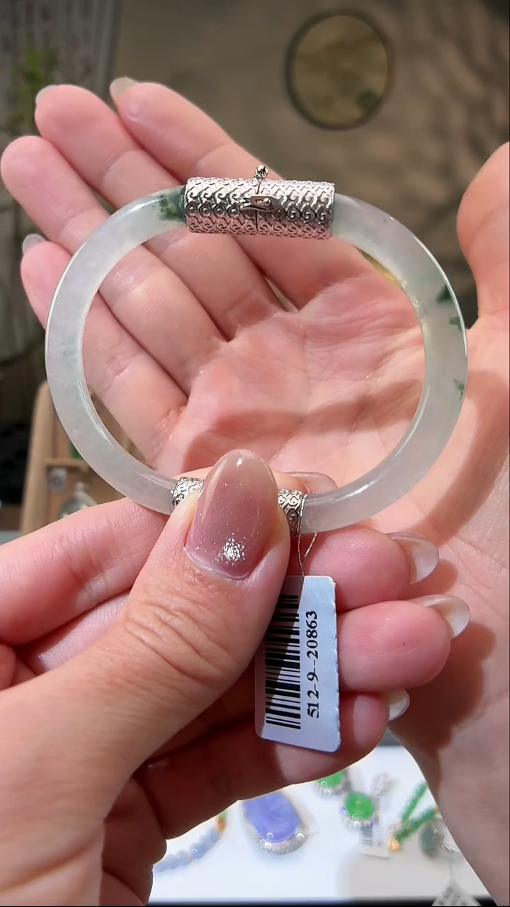 未镶嵌手镯翡翠手镯