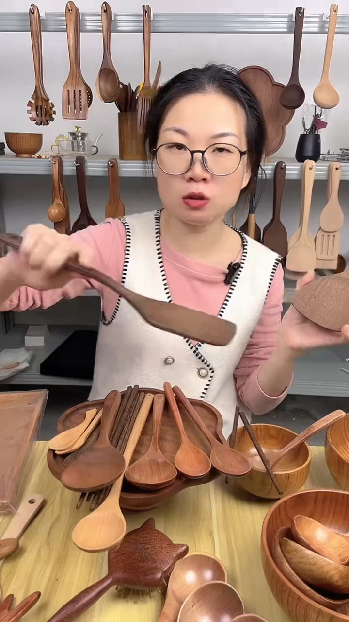 木质35*24黑色托盘孤品