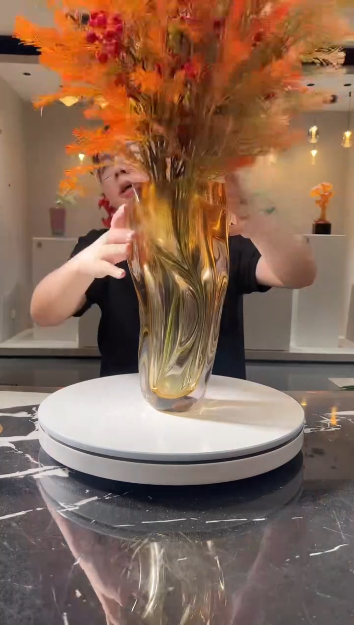 摆件巴比特美学 金色扭纹花器