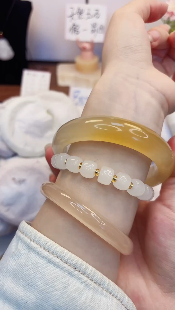 【闪购商品】石英质玉手镯未镶嵌65-财气镯-圈口65