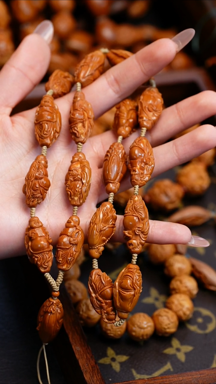 【闪购商品】橄榄核吊坠苏工橄榄核