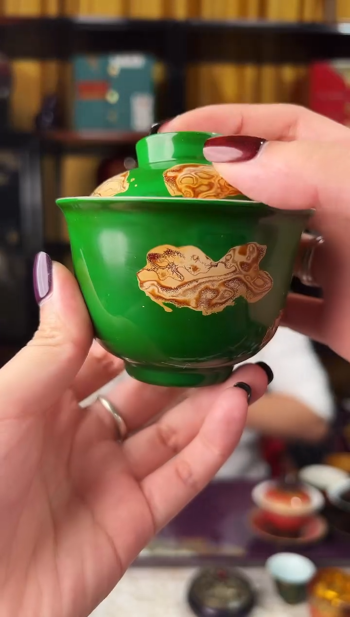 绿色烟熏两才盖碗-太古大漆