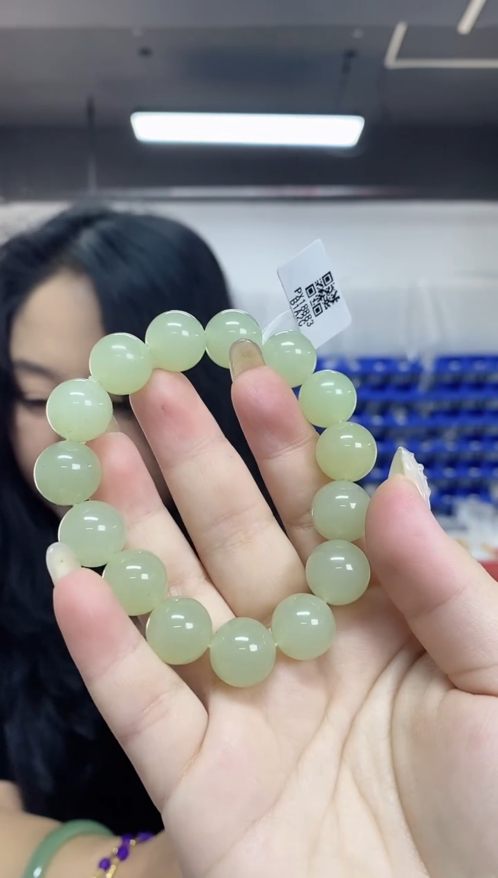 【闪购商品】和田玉手串未镶嵌多样性发其一颜色微差