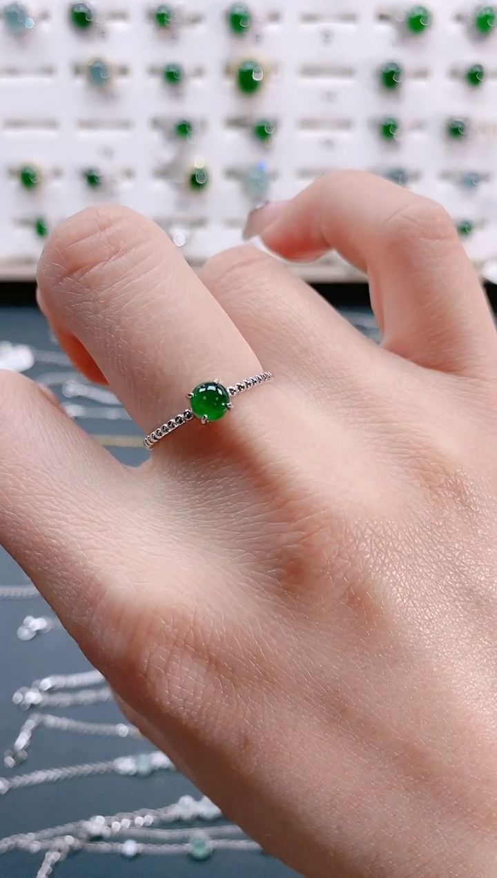 【闪购商品】翡翠戒指银S925镶嵌天然翡翠