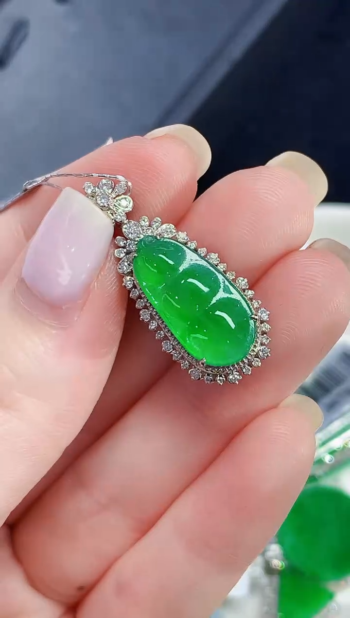 吊坠(不含链)18K金镶嵌翡翠CY