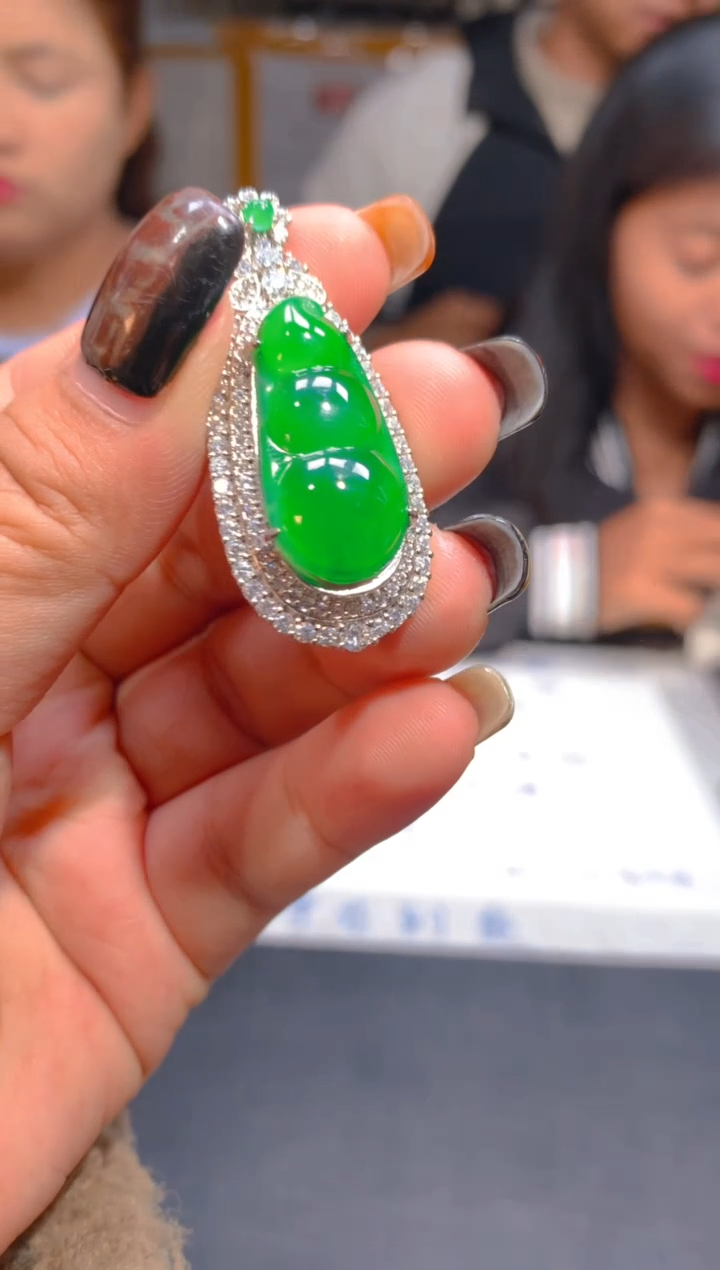 【闪购商品】定制翡翠未镶嵌35定制翡翠-多样性发货（发其一）