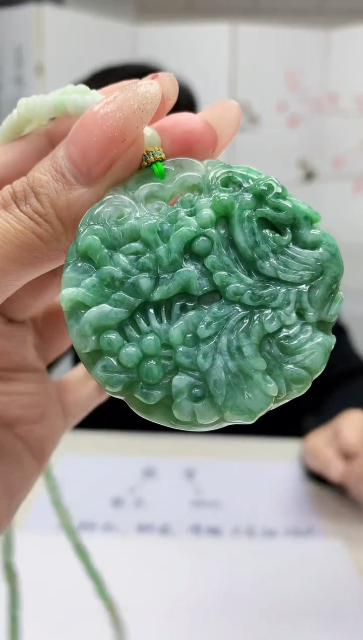 【闪购商品】定制翡翠未镶嵌5152MM-毛货挂件51赠珠链