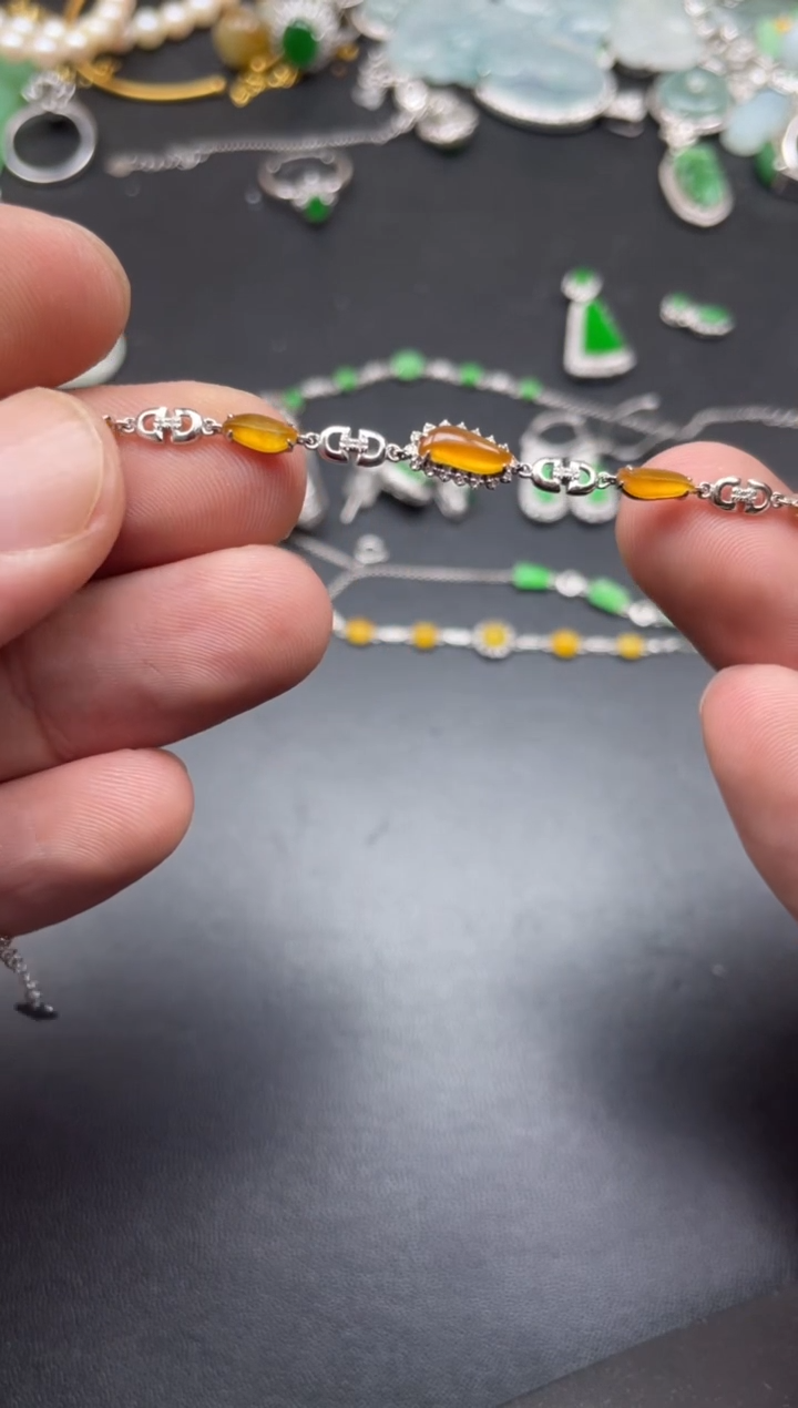 【闪购商品】翡翠颈饰18K金镶嵌FOCE寄售不退换