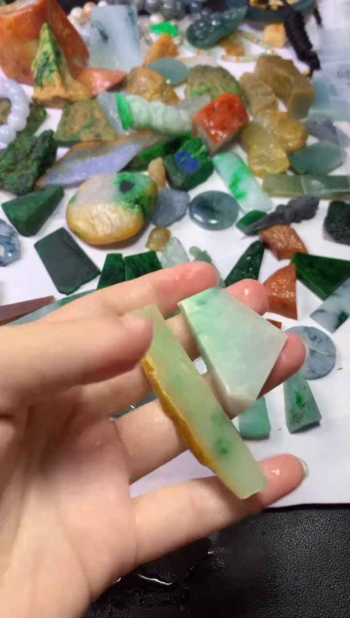 颈饰未镶嵌翡翠039天然翡翠