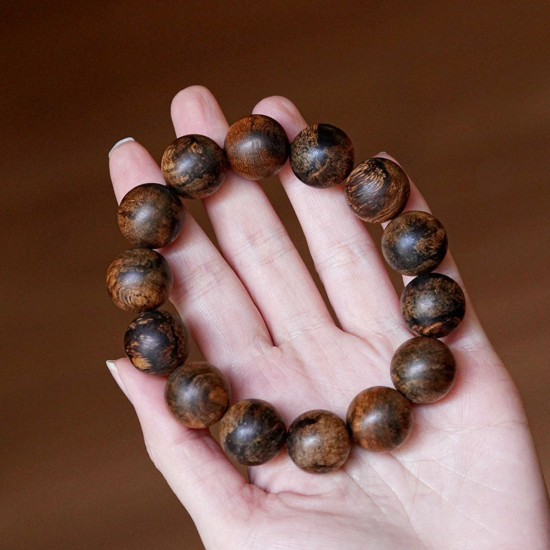 1.6柬埔寨菩萨棋沉香99沉老料单圈手串 A599