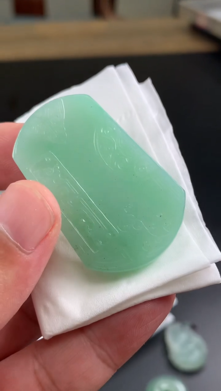 【闪购商品】定制翡翠未镶嵌翡翠
