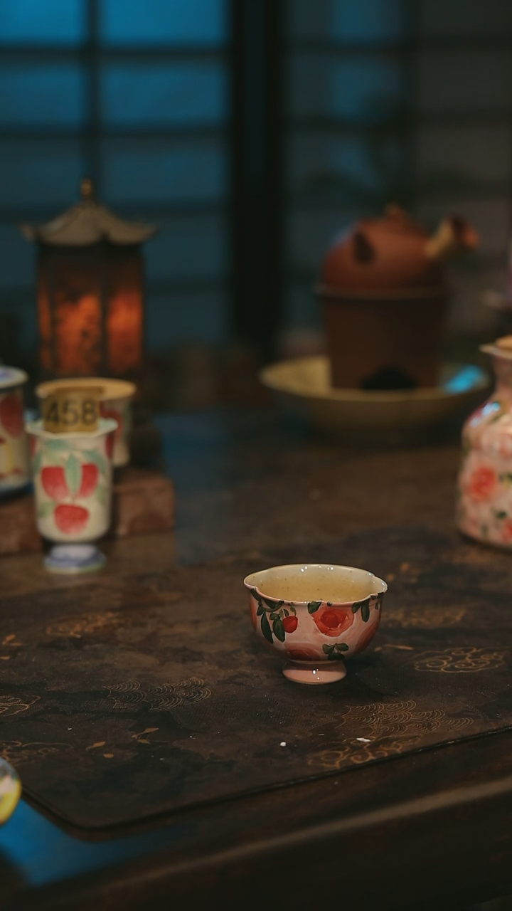 陶瓷景德镇高温釉下彩绘设计师款式