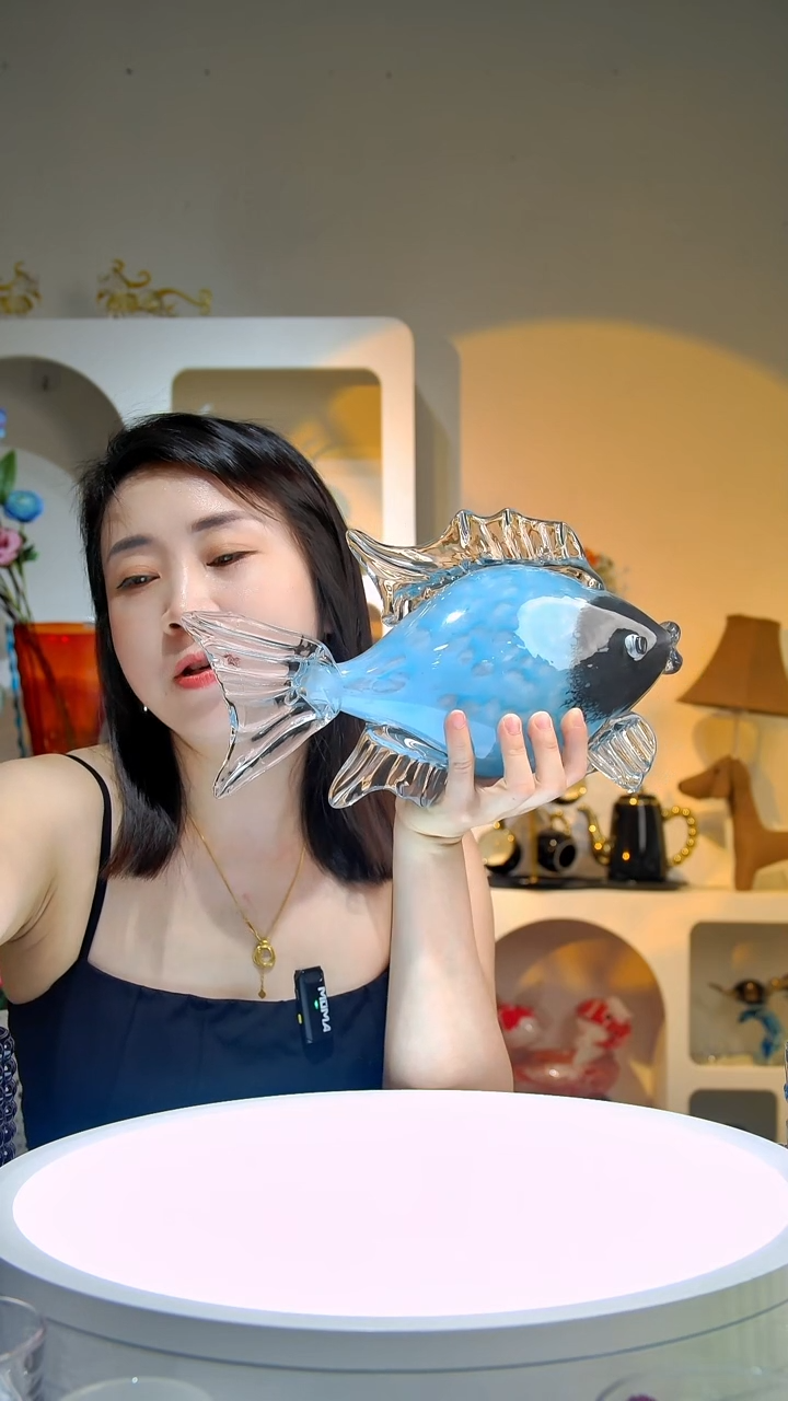 琉璃1只蓝色鱼摆件