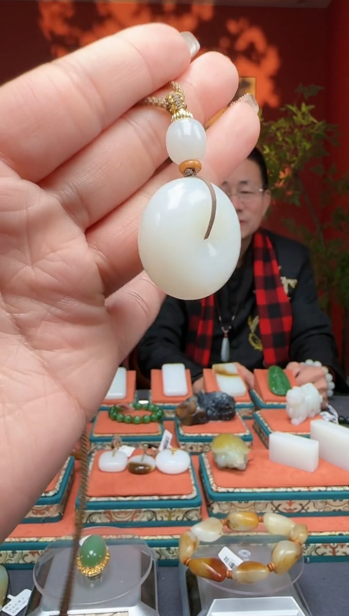 【闪购商品】和田玉吊坠未镶嵌吊坠