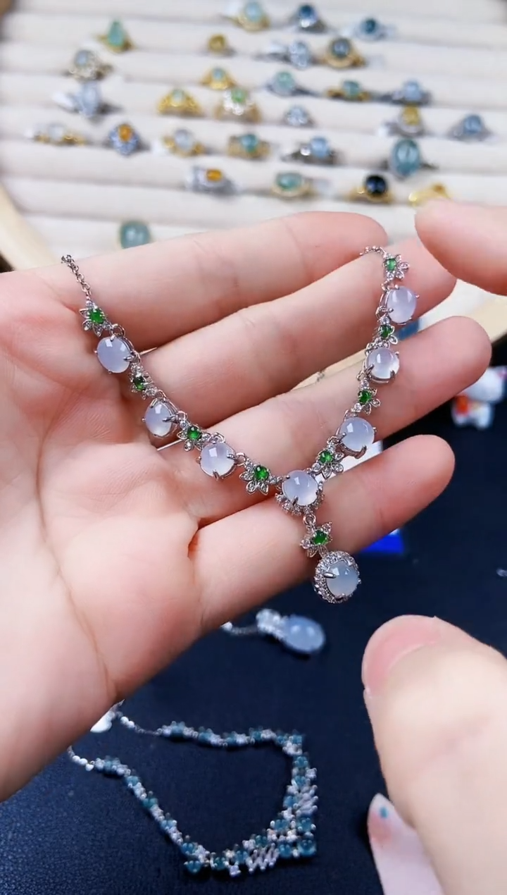 【闪购商品】翡翠颈饰银S925镶嵌46464