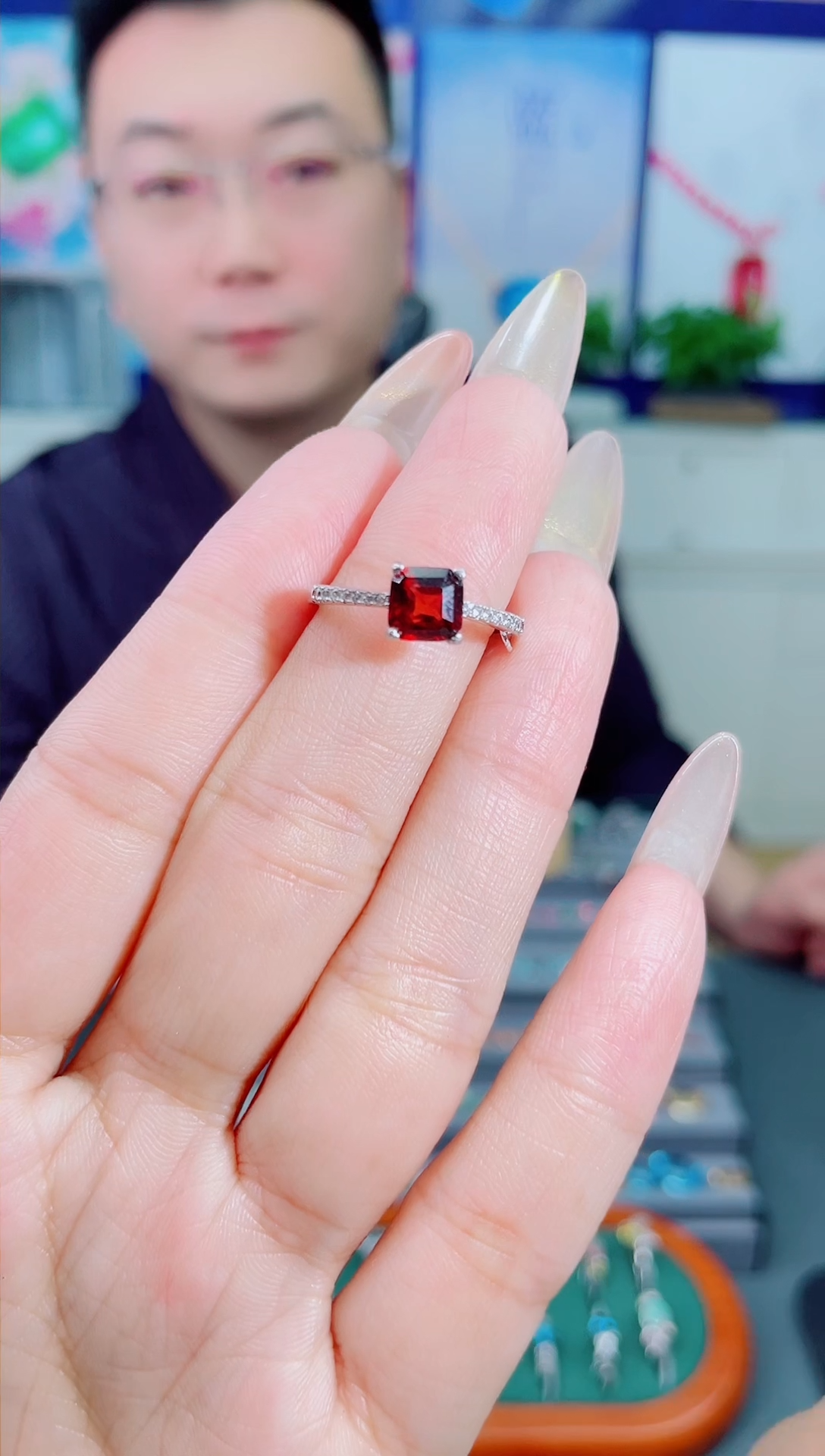 【闪购商品】石榴石戒指银S925镶嵌石榴石戒指