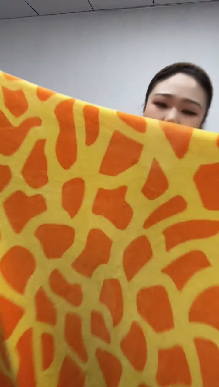 法兰绒3.7X1.5材质面料尺寸以主播介绍为准