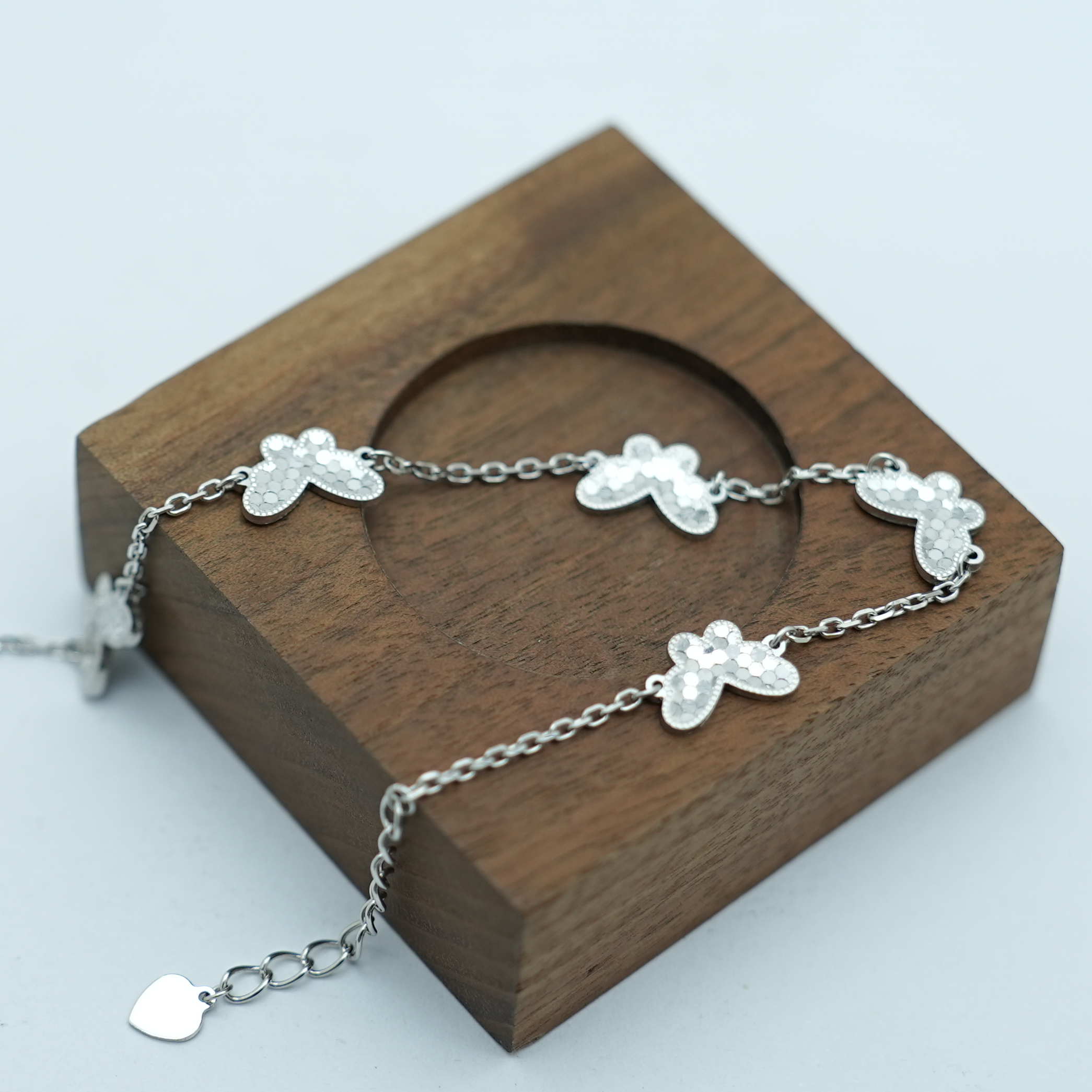 铂金Pt950蝴蝶手链时尚简约百搭轻奢款蝴蝶手工铂金女款手链