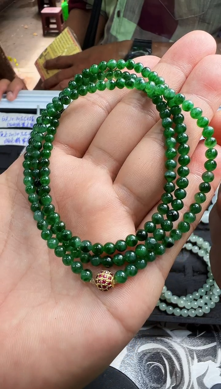 定制翡翠未镶嵌缅甸天然翡翠A货