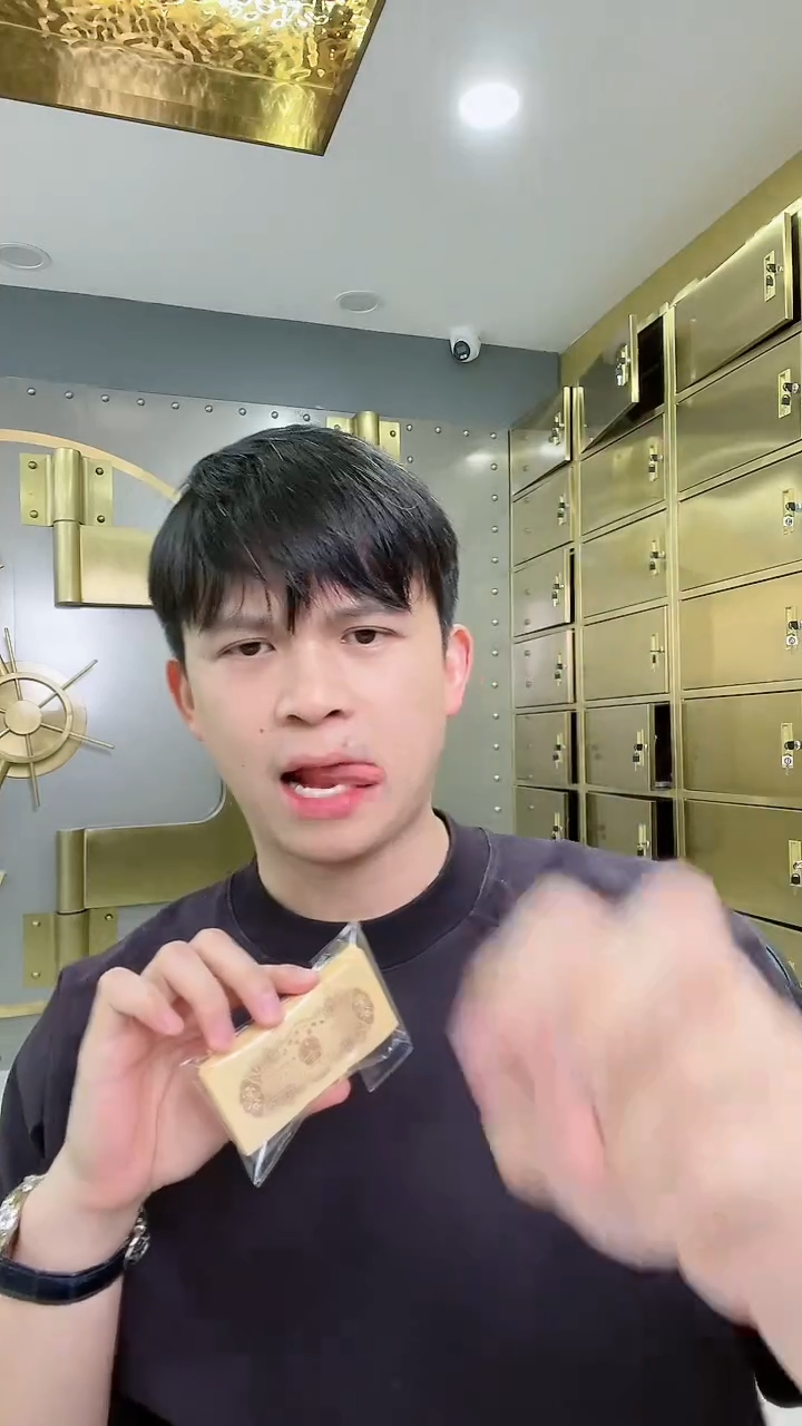 【闪购商品】CSIS评级-1分千丝万缕纤云整刀无号