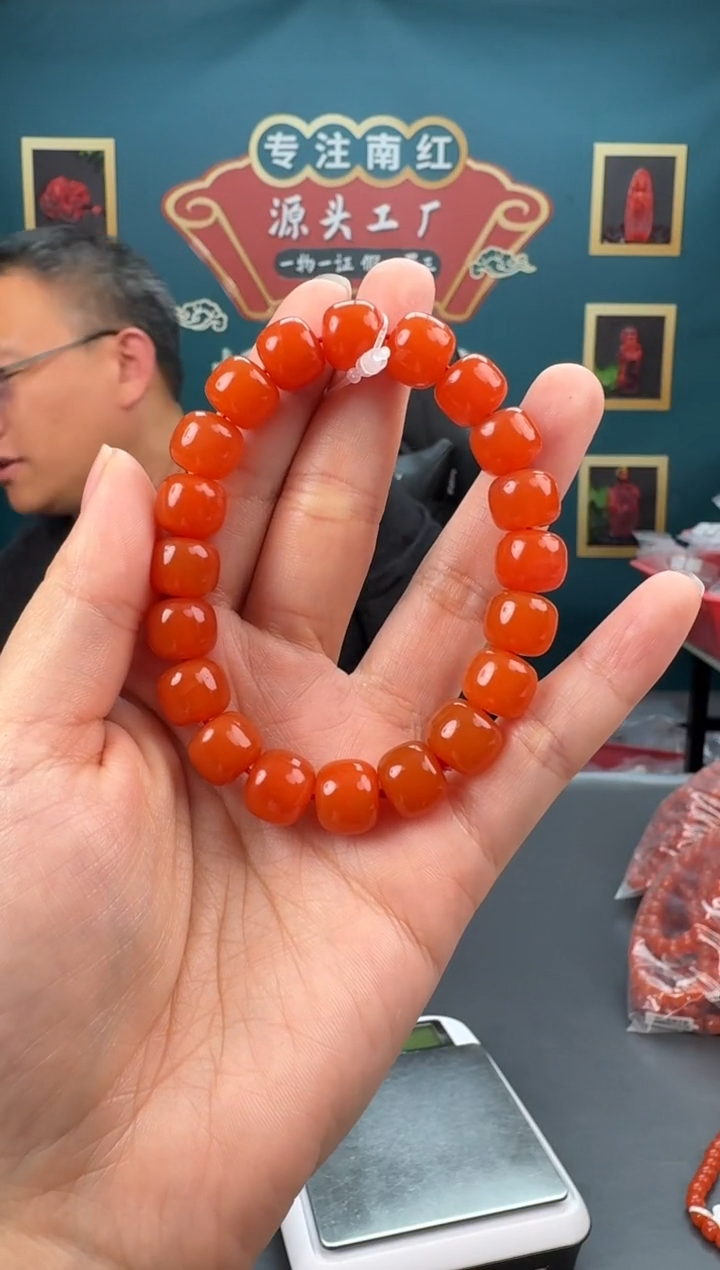 南红玛瑙手串未镶嵌027ZB0330产品一个